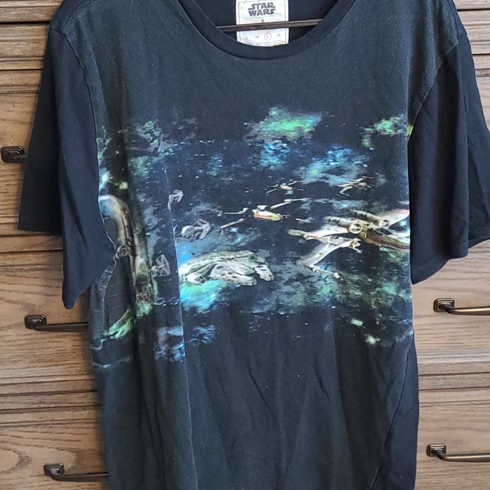 Men's Large Star Wars tshirt